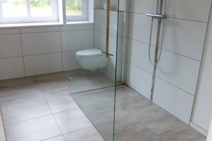 eines der Badezimmer