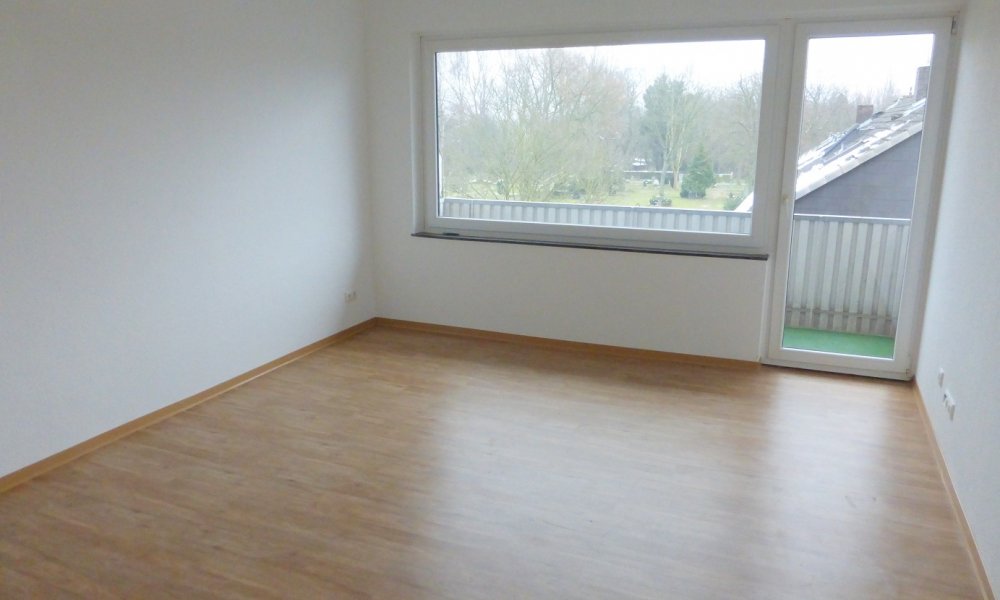 RESERVIERT!! Ich bin ganz frisch und hochwertig saniert! KEINE Provision!