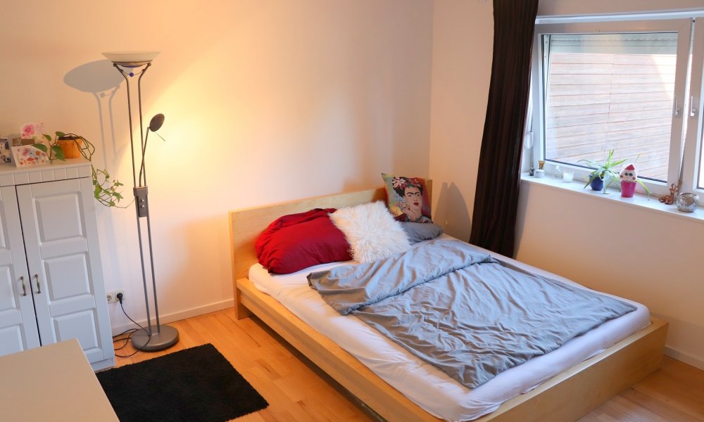 **RESERVIERT**  **Provisionsfrei** Erdgeschoss mit tollem eigenen Garten