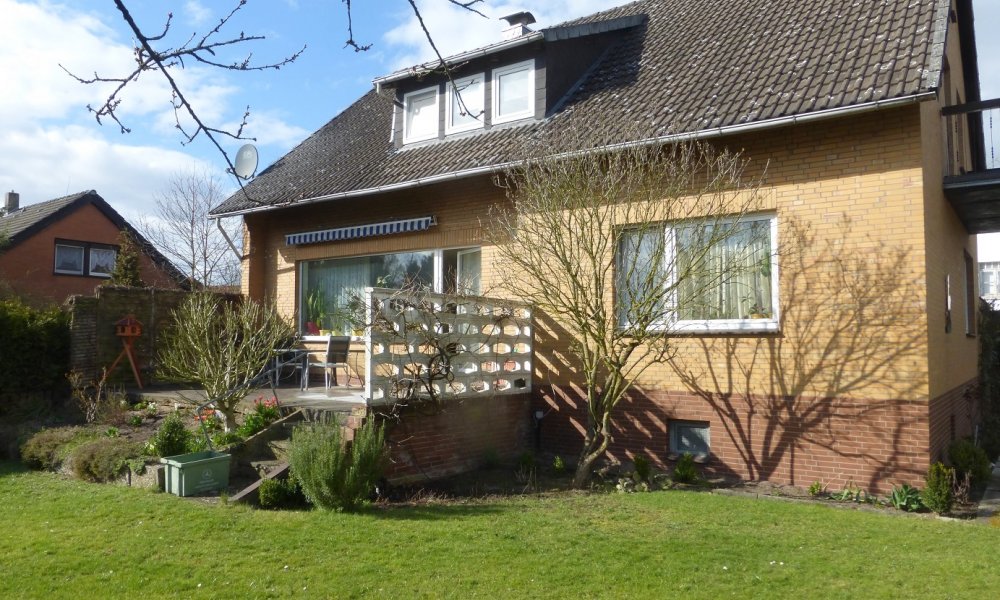 2-Familienhaus mit Platz in ruhiger, toller Lage